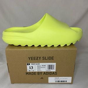Yeezy Slide